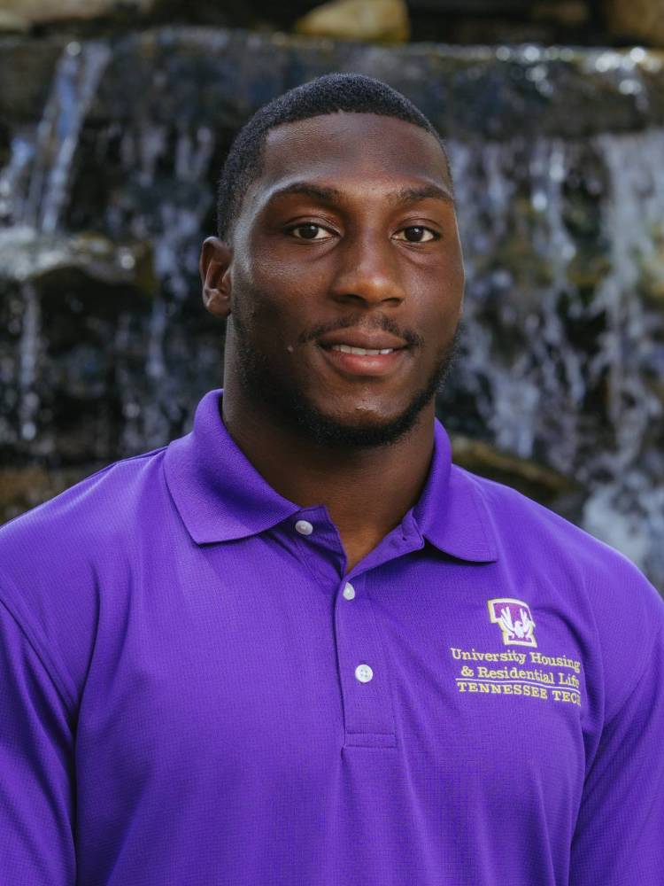 Muj Muhammad Headshot